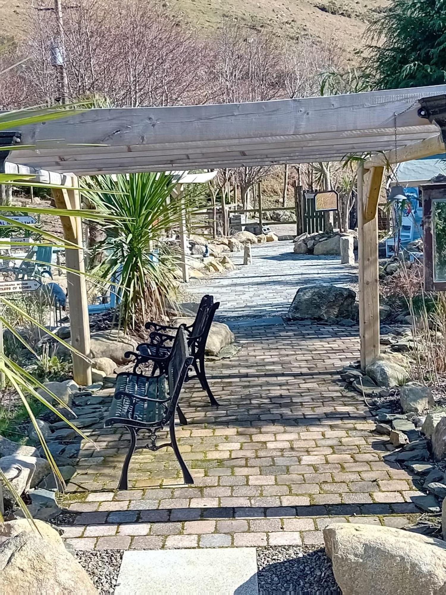 Clarisses Cottage Laragh Exterior foto
